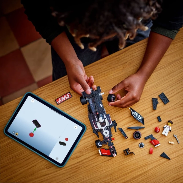 LEGO Klocki Speed Champions 77250 Bolid F1 MoneyGram Haas Team VF-24