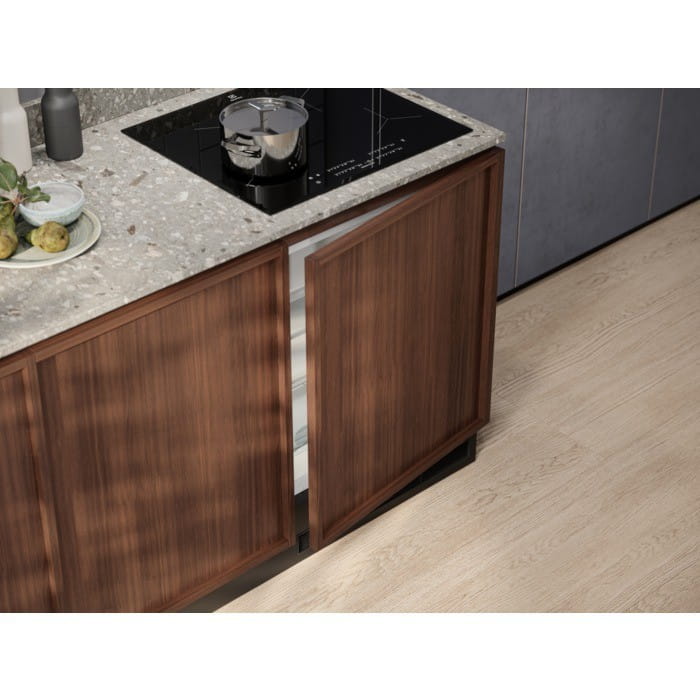 Electrolux Chłodziarko-zamrażarka LFB3AE82R