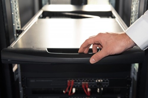 Digitus Konsola 19 LCD z touchpad KVM 8 portów 1U komplet kabli (8xDS-19231) klawiatura US