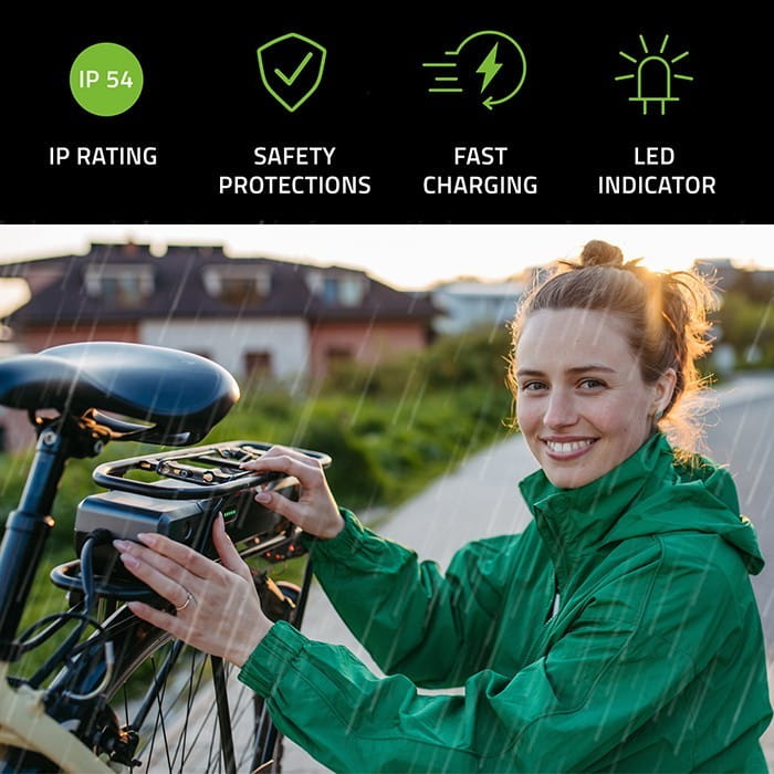 Qoltec Ładowarka do roweru skutera elektrycznego 36V | 42V | 2A | 5.5*2.5 + wodoodporna + kabel zasilający