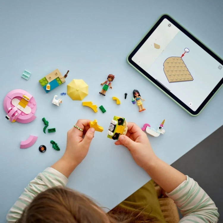 LEGO Klocki Friends 42658 Impreza na basenie z jednorożcem i flamingiem