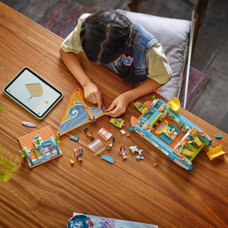 LEGO Klocki Friends 42664 Przygoda na łodzi