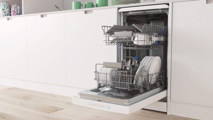 Indesit Zmywarka DSFO3T224ID