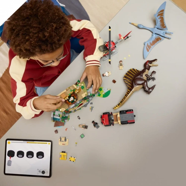LEGO Klocki Jurassic World 76976 Powietrzna misja z kecalkoatlem i spinozaurem