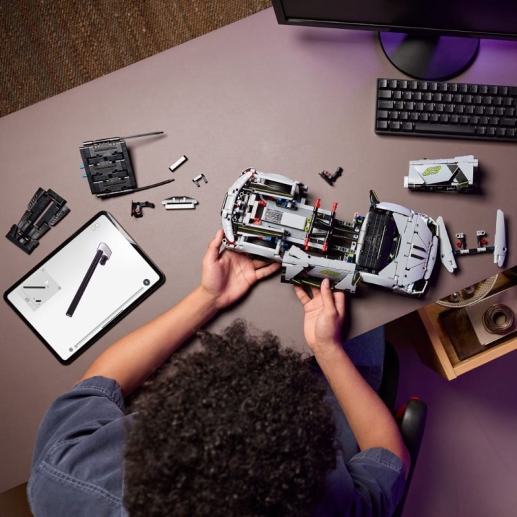 LEGO Klocki Technic 42214 Supersamochód Lamborghini Revuelto