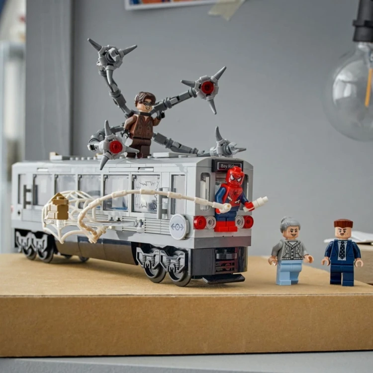LEGO Klocki Super Heroes 76321 Spider-Man kontra Doc Ock - scena w metrze