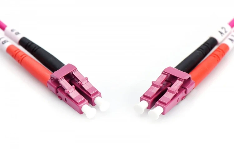 Digitus Patch cord światłowodowy FO LC-LC MM 50/125 OM4 duplex LSOH 2m