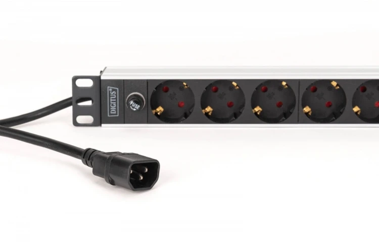 Digitus Listwa zasilająca PDU Rack 19" z bezpiecznikiem przeciążeniowym, 9 gniazd Schuko CEE 7/3 (45°), kabel 2m wtyk IEC C14, 10A, aluminiowa