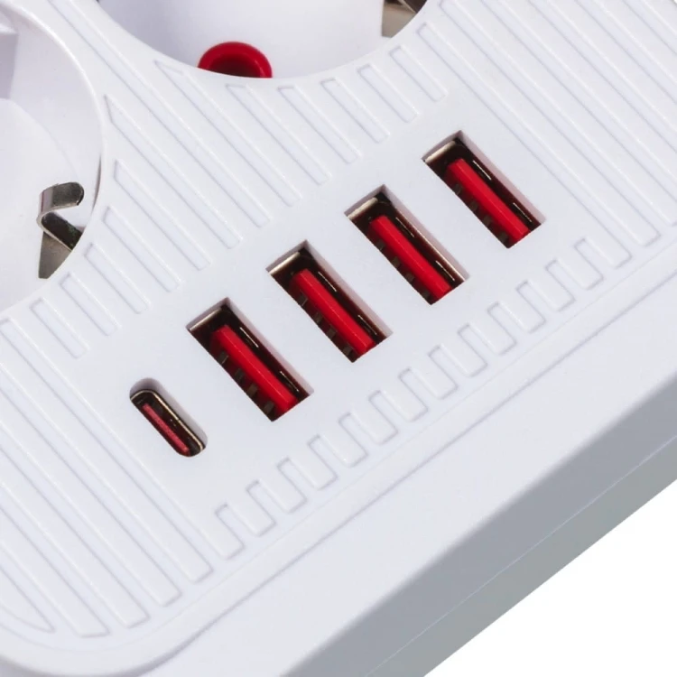 Maclean Listwa zasilająca MCE389 W 6 gniazd 4xUSB-A 1xUSB-C 110-240V, AC 50/60Hz, 2.1A max 2500W biała