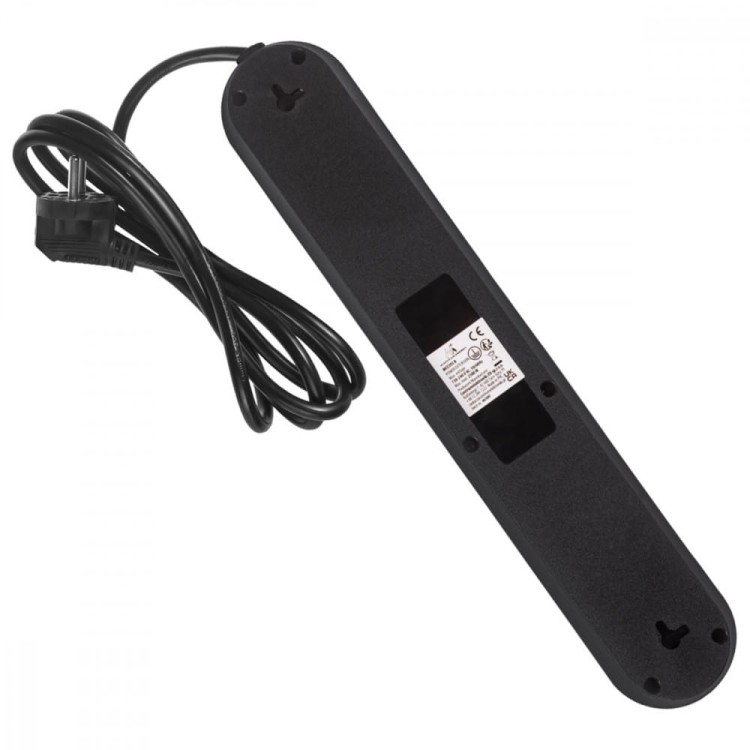Maclean Listwa zasilająca MCE395 B 5 gniazd 3xUSB, 110-240V AC 50/60Hz, 2.1A max 2500W, czarna