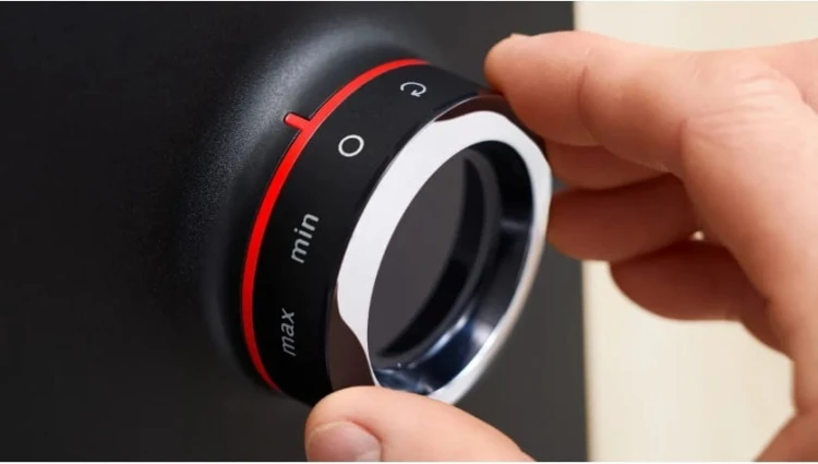 Bosch Maszynka do mięsa Serie 4  MFWS435B