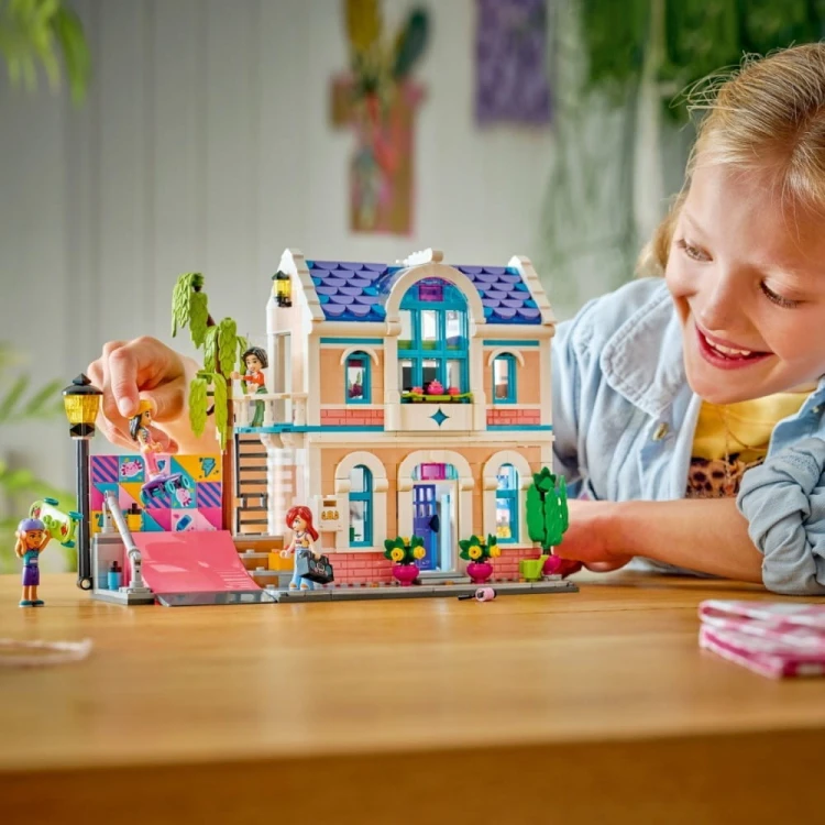 LEGO Klocki Friends 42687 Dom rodzinny Liann