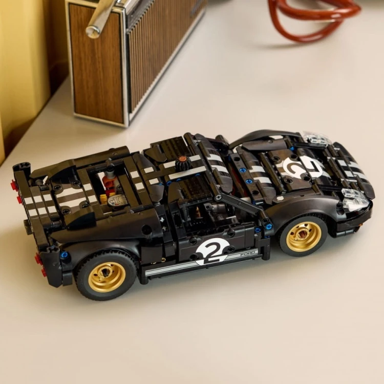 LEGO Klocki Technic 42223 Samochód wyścigowy 1966 Ford GT40 MKII