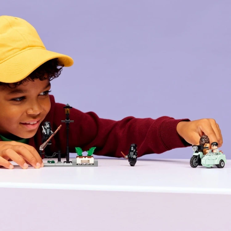 LEGO Klocki Harry Potter 76459 Ucieczka Hagrida i Harryego z Privet Drive