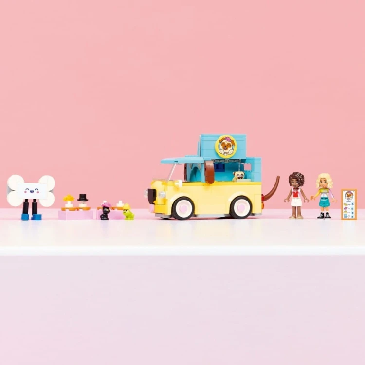 LEGO Klocki Friends 42678 Furgonetka z akcesoriami dla zwierząt