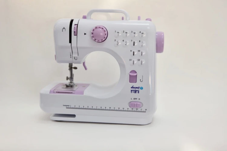 Łucznik Maszyna do szycia mini