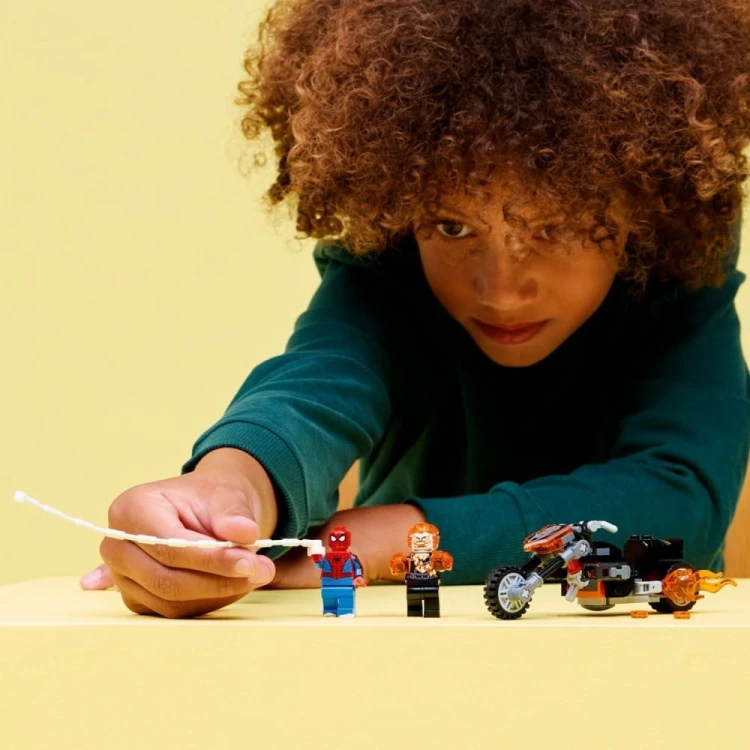 LEGO Klocki Super Heroes 76335 Spider-Man kontra Ghost Rider na motocyklu