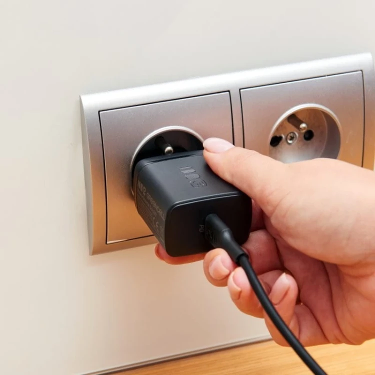 Green Cell Ładowarka sieciowa 30W 1xUSB-C 1xUSB-A czarna