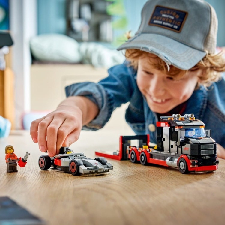 LEGO Klocki City 60493 Ciężarówka F1 z bolidem Audi F1