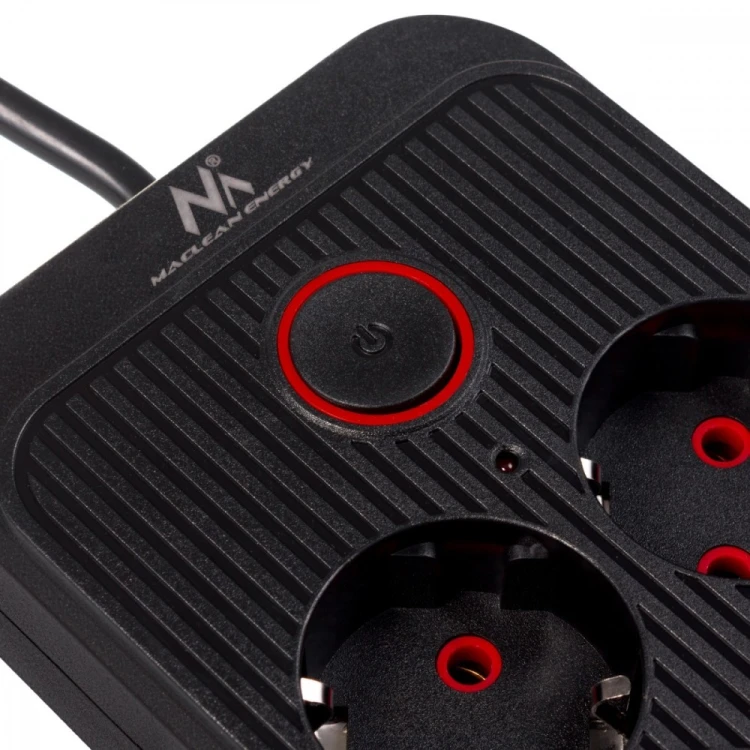 Maclean Listwa zasilająca MCE391 B 6 gniazd 4xUSB-A 1xUSB-C, 110-240V AC 50/60Hz, 2.1A max 2500W, czarna