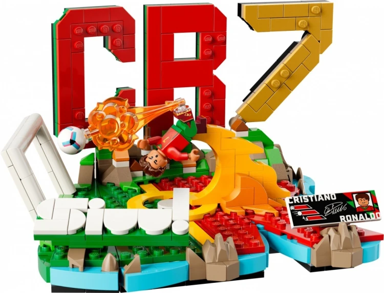 LEGO Klocki Editions 43012 Cristiano Ronaldo - piłkarskie momenty