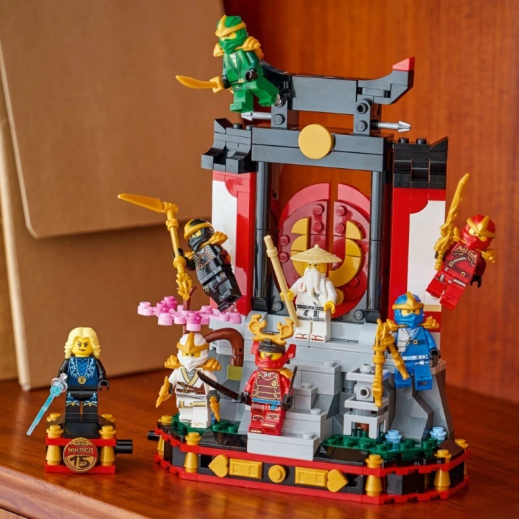 LEGO Klocki Ninjago 71866 Ozdoba z postaciami ninja 15-lecie