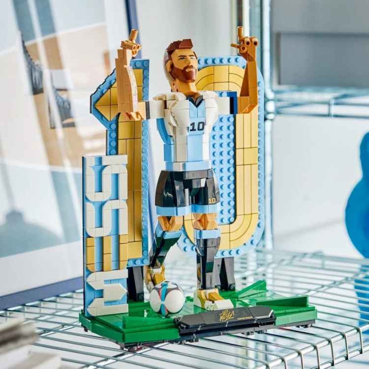 LEGO Klocki Editions 43015 Lionel Messi - piłkarska legenda