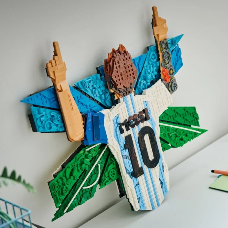 LEGO Klocki Editions 43018 Lionel Messi - cieszynka