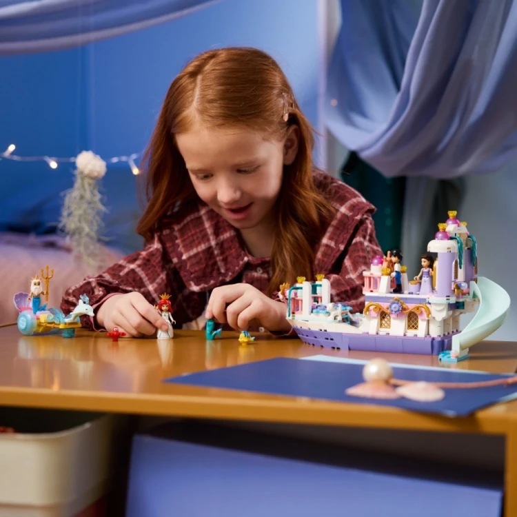 LEGO Klocki Disney 43299 Królewska łódź weselna Arielki