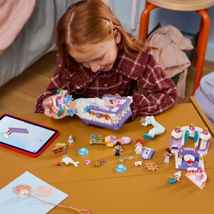 LEGO Klocki Disney 43299 Królewska łódź weselna Arielki