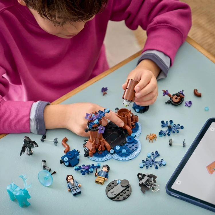 LEGO Klocki Harry Potter 76475 Zakazany Las: Expecto Patronum