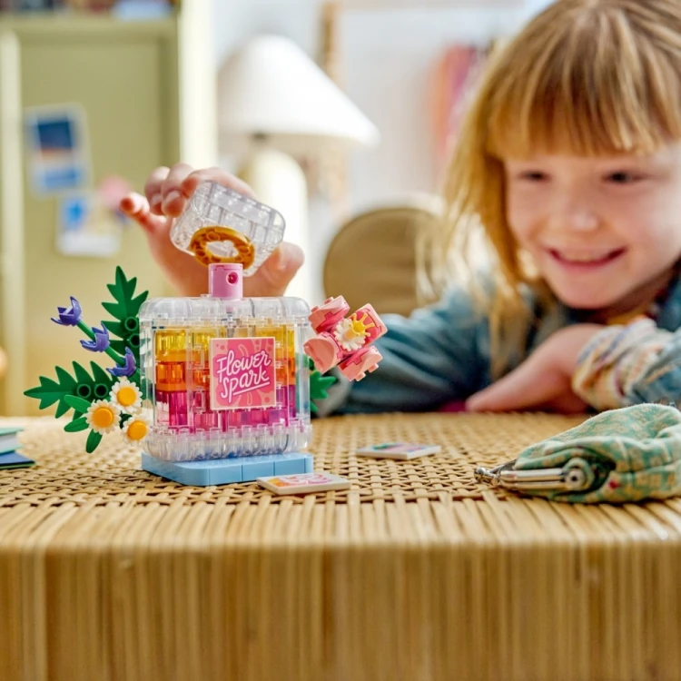 LEGO Klocki Creator 31383 Flakon perfum z kwiatową ozdobą