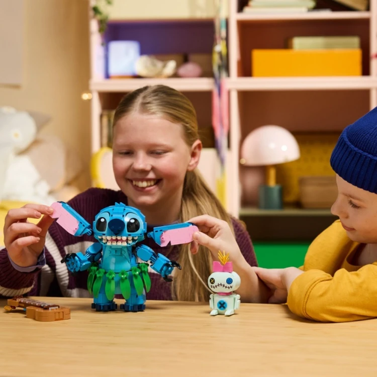 LEGO Klocki Disney 43296 Stitch i Strupka