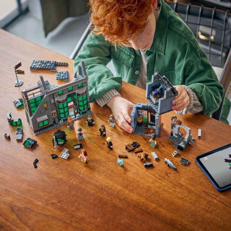 LEGO Klocki Harry Potter 76471 Magiczne sklepy na ulicy Śmiertelnego Nokturnu