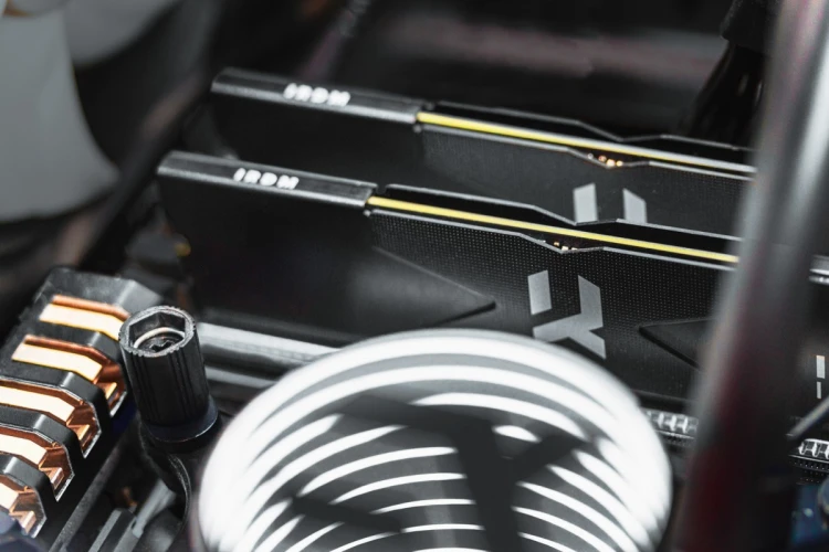 GOODRAM Pamięć DDR5 IRDM 16GB(1*16GB)/5600 CL36