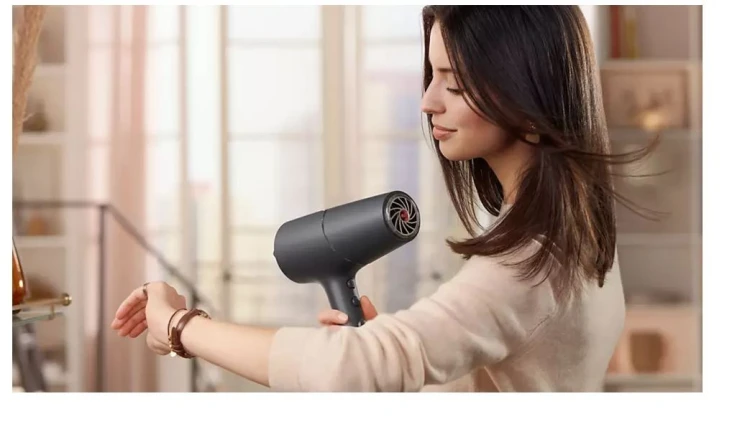 Philips Suszarka do włosów 2100W       BHD504/00