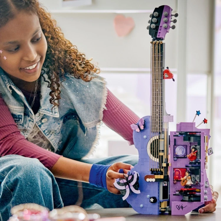 LEGO Klocki Editions Music 43031 Podwójna gitara Olivii Rodrigo