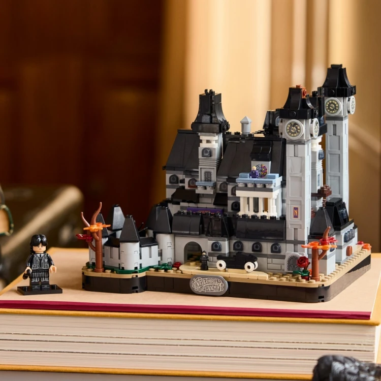 LEGO Klocki Wednesday 76788 Akademia Nevermore