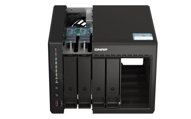 QNAP Serwer NAS TS-453E-8G 4-bay desktop Intel Celeron 2GHz