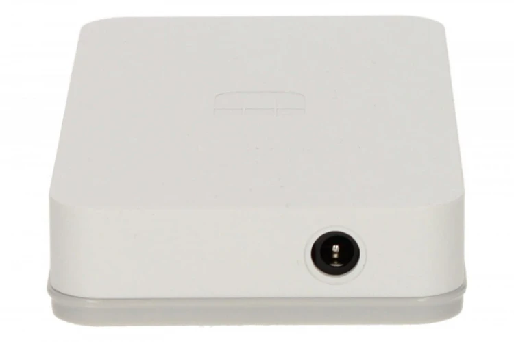 D-Link switch 8-port 8xFE