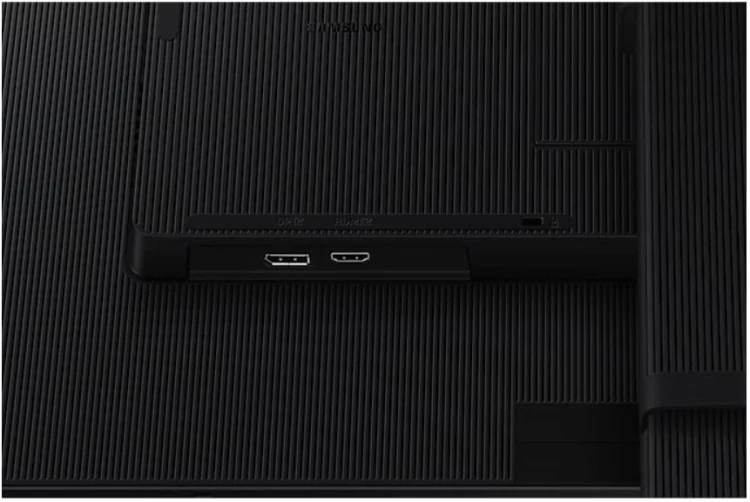 Samsung Monitor 32 cali ViewFinity S70D VA 3840x2160 UHD 16:9 1xHDMI 1xDP 5ms PinP/PbyP 60Hz płaski 2Yd2d