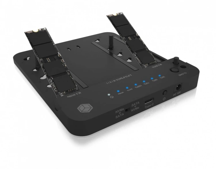 IcyBox Stacja dokująca/klonująca IB-2915MSCL-C31 M.2  dla M.2 0NVMe i SATA 2,5/3,5 SSD/HDD