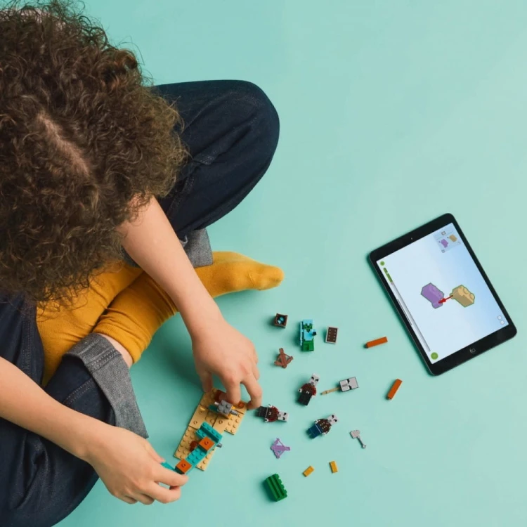 LEGO Klocki Minecraft 21267 Pustynny patrol złosadników