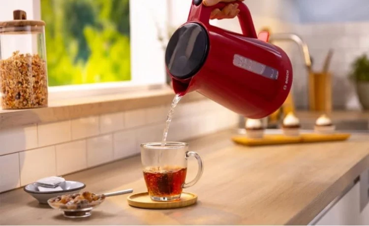 Bosch Czajnik 1,7l MyMoment TWK1M124 czerwony