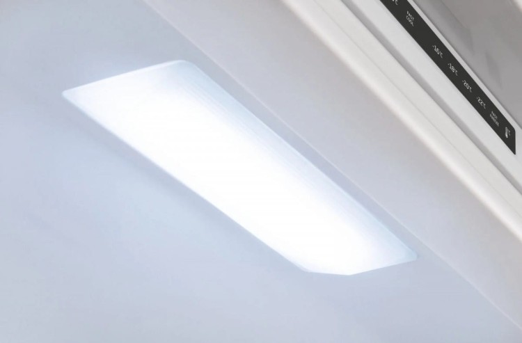 Amica Chłodziarko-zamrażarka BK3055.6NFM(E)